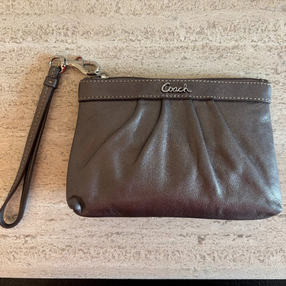 Coach Ashley Metallic Leather Wristlet Pleated Clutch Bronze Brown Vintage Y2K